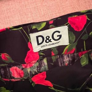 Dolce and Gabbana short floral black and white size S Italian 42
